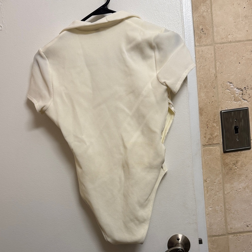 SOLID & STRIPED Ivory Collared Bodysuit - Picture 4 of 6